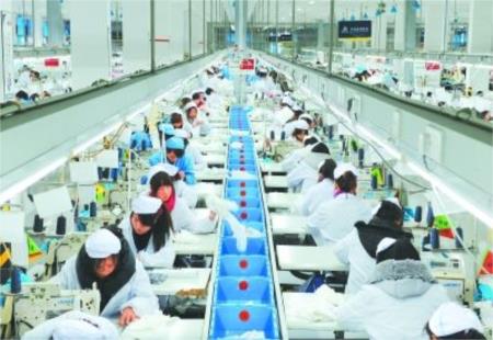 中國已成為全球第二大消費市場(chǎng)和第一貨物貿易大國
