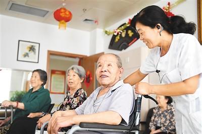 缺錢(qián)、缺人才、缺資源 養老產(chǎn)業(yè)布局需要新思維