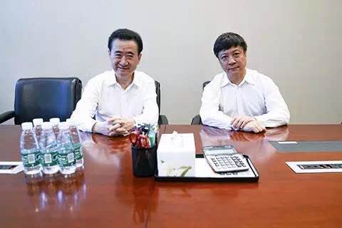 融創(chuàng  )收購萬(wàn)達城細節：130億管理費消失，賬面325億現金