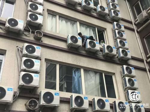群租房外掛百余空調 北京消防吁群眾舉報火災隱患