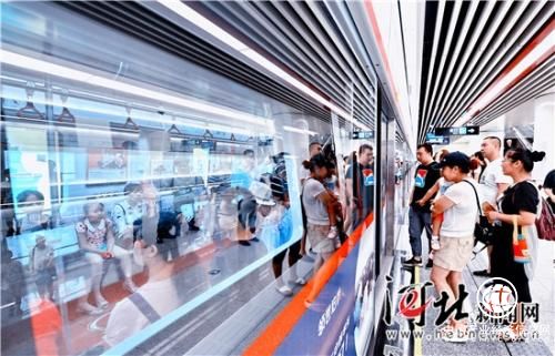 石家莊地鐵試運營(yíng)“滿(mǎn)月”運營(yíng)時(shí)間將延長(cháng)至22時(shí)