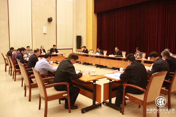 走進(jìn)中紀委二室：各派駐紀檢組每月報送工作信息