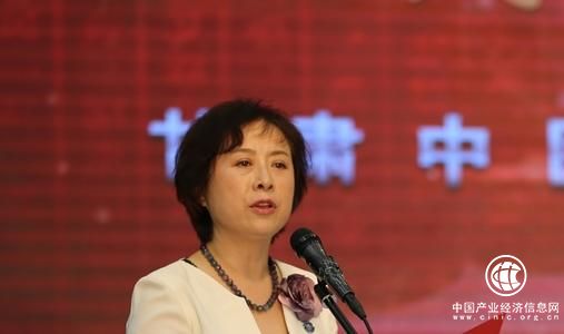 王海燕任甘肅省教育廳廳長(cháng)，王忠民任省國土資源廳廳長(cháng)