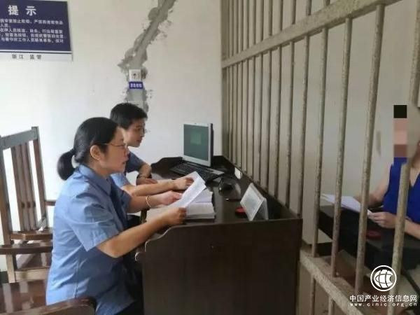 母親被無(wú)牌車(chē)撞倒死亡，四子女卻請求檢察院放肇事司機一馬