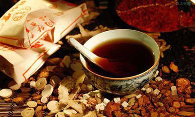 甘肅省政協(xié)就加快中醫藥產(chǎn)業(yè)集群發(fā)展協(xié)商建言