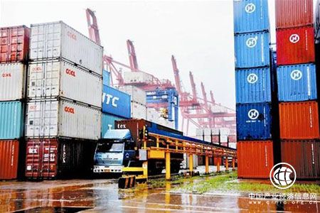 上半年各省外貿成績(jì)單出爐 西部省市占據“半壁江山”
