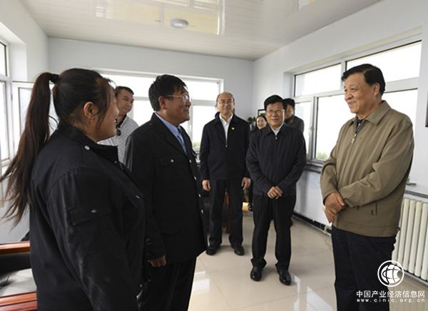 劉云山：大力弘揚塞罕壩精神，把基層黨組織建成堅強戰斗堡壘 