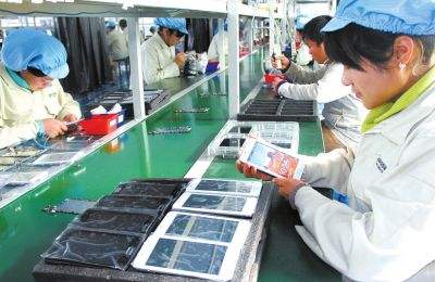 8月全國內手機市場(chǎng)出貨量為4122.6萬(wàn)部