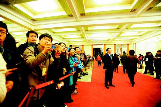 2018年全國兩會(huì )繼續開(kāi)設“部長(cháng)通道”回應社會(huì )關(guān)切