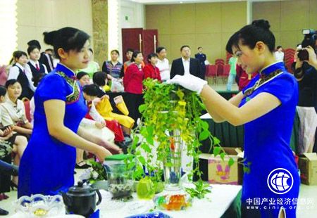 一季度服務(wù)業(yè)繼續領(lǐng)跑?chē)窠?jīng)濟增長(cháng)