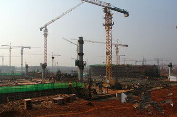 走向春天 迎接希望——各地推動(dòng)重大項目開(kāi)工復工掃描