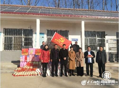 新春送關(guān)懷 山東省沂南縣委統戰部組織愛(ài)心企業(yè)走訪(fǎng)慰問(wèn)幫扶貧困戶(hù)