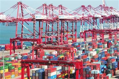 前5月我國貨物貿易進(jìn)出口總值超12萬(wàn)億元