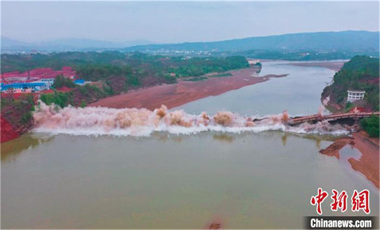 江西于都“長(cháng)征渡口第一橋”爆破 當地將建長(cháng)征國家文化公園