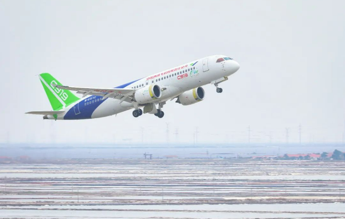 國產(chǎn)商用飛機完成首次加注SAF演示飛行
