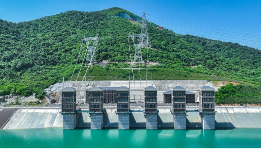 世界壩體最高抽水蓄能電站配套電網(wǎng)工程建成投運