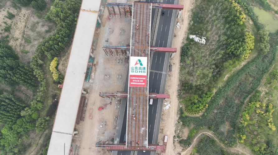 全國首條“6改12”高速公路改擴建工程！山東高速集團高質(zhì)量打造全國樣板
